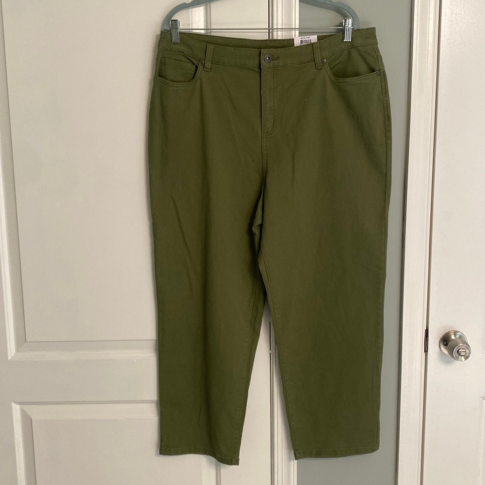 Style & co. Mid rise straight leg green jeans size US 18